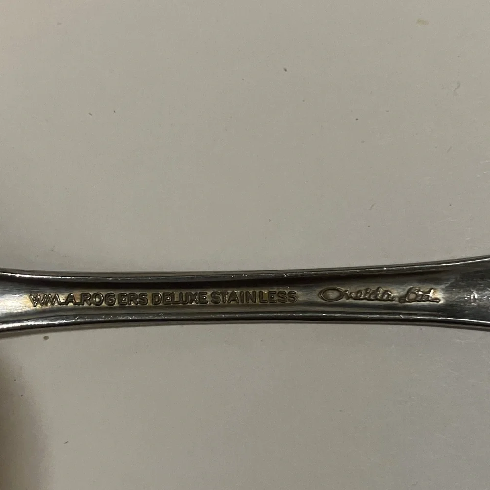Oneida Silver‎ Flatware Set of 6 - WMA Rogers Deluxe Stainless